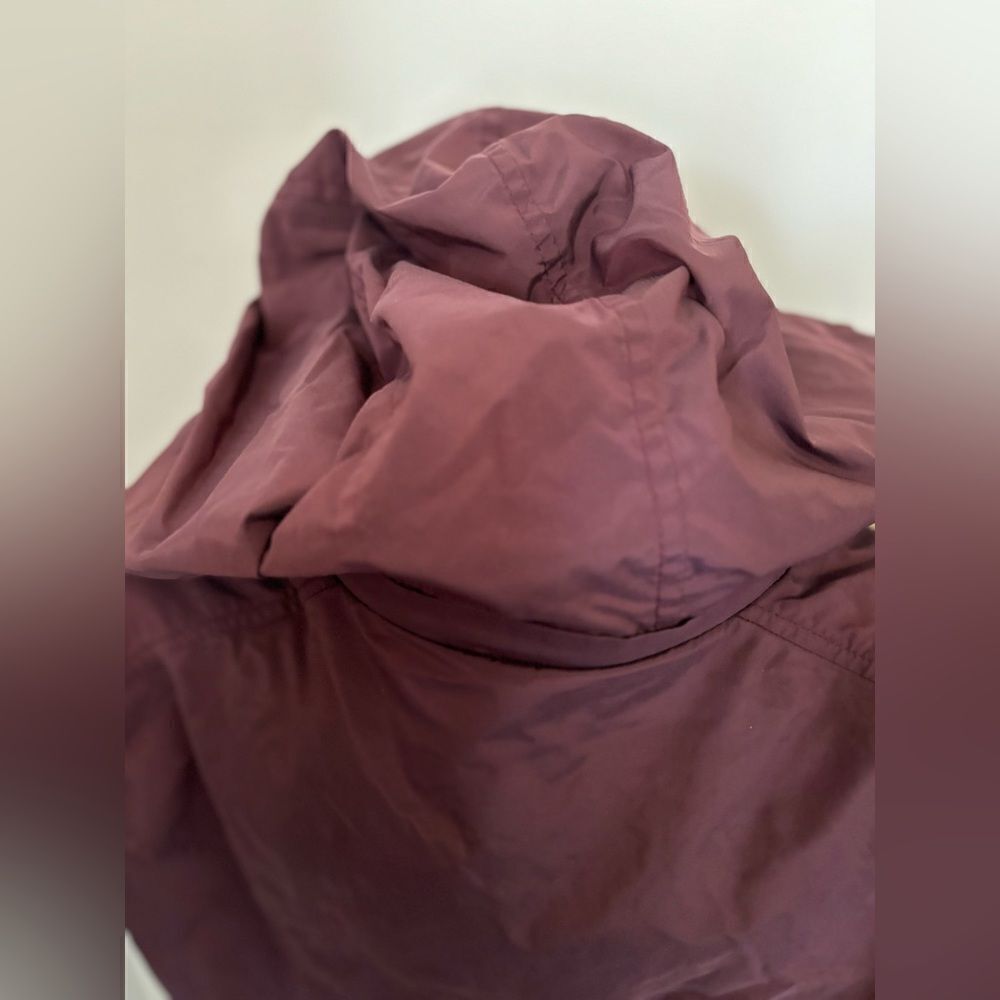 Cole Haan Signature Hooded Rain Jacket Anorak Wine Gold Hardware - Picture 10 of 14